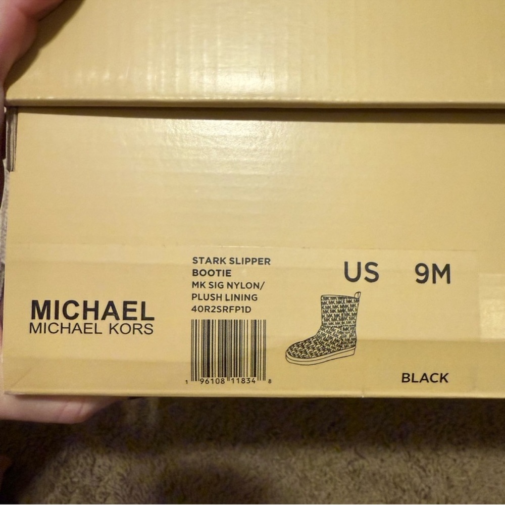 MICHAEL KORS Stark Logo Slip-On Boot - Picture 6 of 8